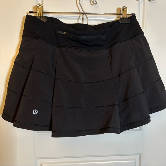 LULULEMON PACE RIVAL SKIRT IN BLACK MID RISE SIZE 6 REGULAR 13 INCH - Picture 6 of 14